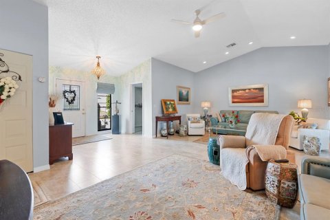 House in Sun City Center, Florida 3 bedrooms, 194.26 sq.m. № 2207230 - photo 25