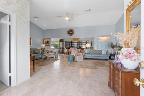 House in Sun City Center, Florida 3 bedrooms, 194.26 sq.m. № 2207230 - photo 18