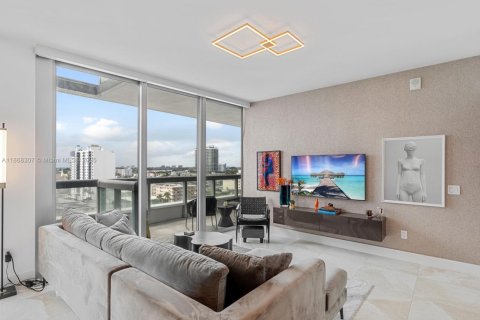 Condominio en venta en Miami Beach, Florida, 2 dormitorios, 118.91 m2 № 1979330 - foto 3