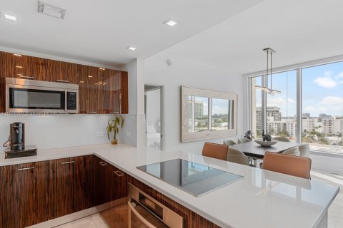 Condominio en venta en Miami Beach, Florida, 2 dormitorios, 118.91 m2 № 1979330 - foto 7