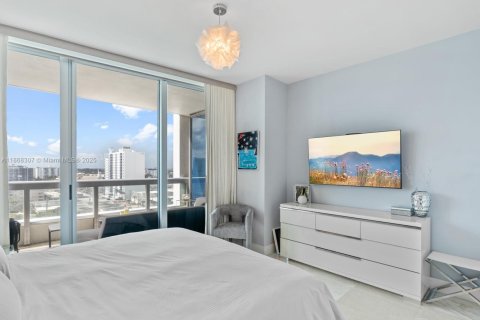 Condominio en venta en Miami Beach, Florida, 2 dormitorios, 118.91 m2 № 1979330 - foto 15