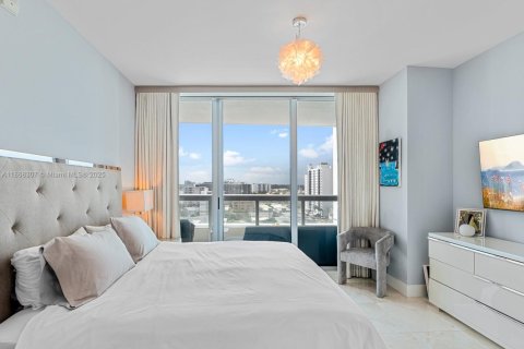 Condominio en venta en Miami Beach, Florida, 2 dormitorios, 118.91 m2 № 1979330 - foto 14
