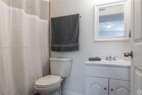 Apartamento en alquiler en Belle Glade, Florida, 4 dormitorios, 99.13 m2 № 2076858 - foto 9
