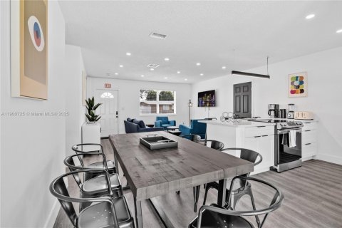 Casa en alquiler en Hollywood, Florida, 3 dormitorios, 112.88 m2 № 1951991 - foto 6