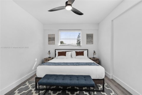 Casa en alquiler en Hollywood, Florida, 3 dormitorios, 112.88 m2 № 1951991 - foto 18