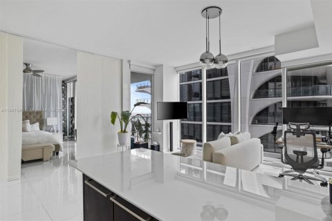 Condo in Miami, Florida, 1 bedroom  № 1944754 - photo 27