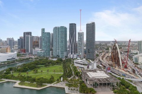 Condo in Miami, Florida, 1 bedroom  № 1944754 - photo 3