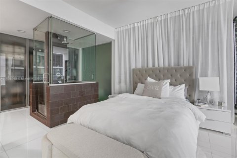 Condo in Miami, Florida, 1 bedroom  № 1944754 - photo 29