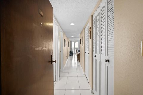 Copropriété à vendre à Daytona Beach, Floride: 1 chambre, 76.37 m2 № 1912189 - photo 3