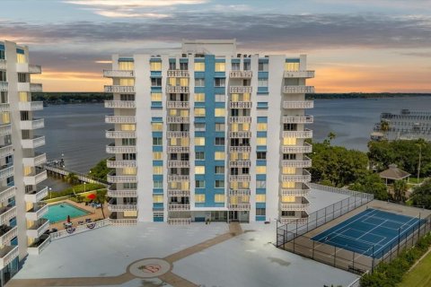 Copropriété à vendre à Daytona Beach, Floride: 1 chambre, 76.37 m2 № 1912189 - photo 2