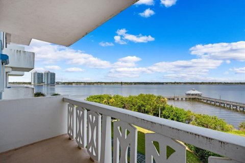 Copropriété à vendre à Daytona Beach, Floride: 1 chambre, 76.37 m2 № 1912189 - photo 16