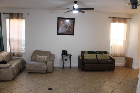 Adosado en venta en Orlando, Florida, 3 dormitorios, 177.44 m2 № 1580348 - foto 18