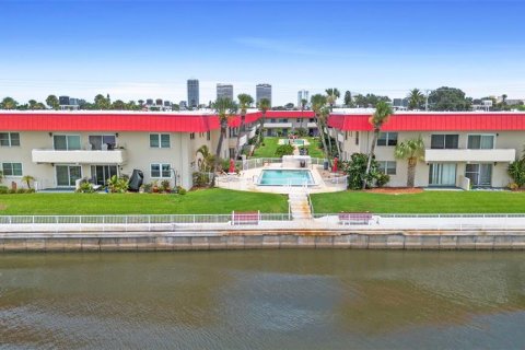 Copropriété à vendre à Daytona Beach, Floride: 2 chambres, 89.65 m2 № 1901544 - photo 4