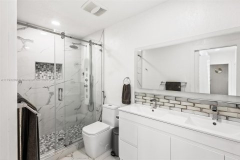 Casa en venta en Miami, Florida, 3 dormitorios, 205.69 m2 № 1707759 - foto 25