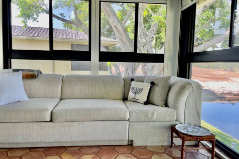 Condo in Boynton Beach, Florida, 2 bedrooms № 2189886 - photo 8