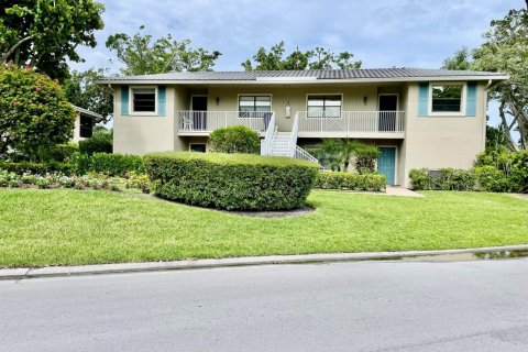 Condo in Boynton Beach, Florida, 2 bedrooms № 2189886