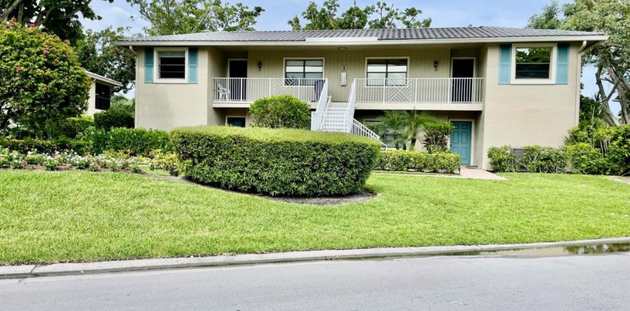 Condo in Boynton Beach, Florida, 2 bedrooms № 2189886