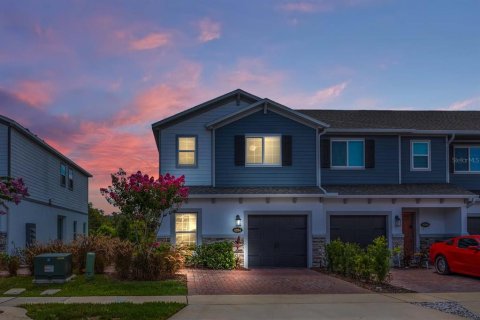 Townhouse in Orlando, Florida 4 bedrooms, 169.36 sq.m. № 2138132 - photo 2