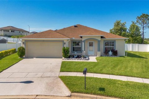 House in Davenport, Florida 3 bedrooms, 164.53 sq.m. № 1907234 - photo 1
