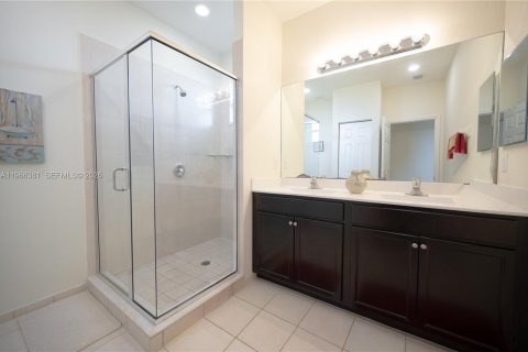 Adosado en venta en Homestead, Florida, 3 dormitorios, 173.73 m2 № 2027919 - foto 16