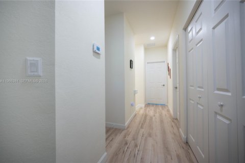 Adosado en venta en Homestead, Florida, 3 dormitorios, 173.73 m2 № 2027919 - foto 26