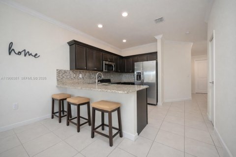Adosado en venta en Homestead, Florida, 3 dormitorios, 173.73 m2 № 2027919 - foto 3