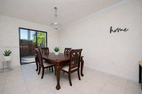Adosado en venta en Homestead, Florida, 3 dormitorios, 173.73 m2 № 2027919 - foto 7
