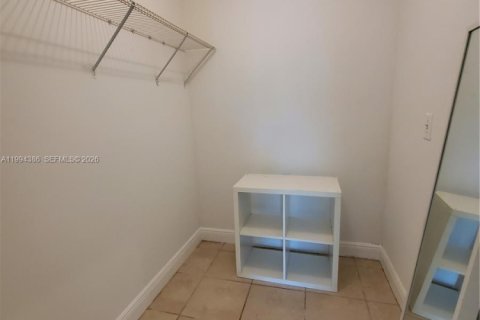 Condominio en venta en North Miami Beach, Florida, 1 dormitorio, 67.63 m2 № 2056380 - foto 8