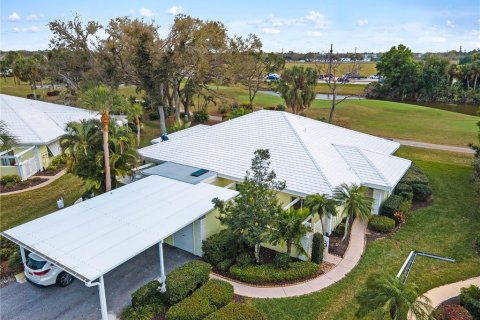 House in Venice, Florida 2 bedrooms, 109.16 sq.m. № 1509285 - photo 1