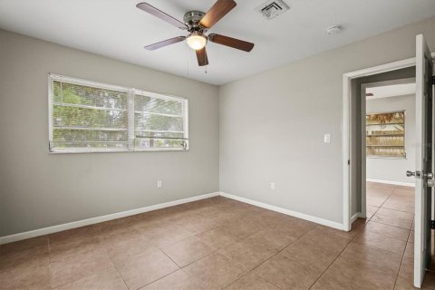 Villa ou maison à vendre à North Port, Floride: 3 chambres, 107.86 m2 № 2147905 - photo 25