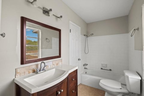 Villa ou maison à vendre à North Port, Floride: 3 chambres, 107.86 m2 № 2147905 - photo 26