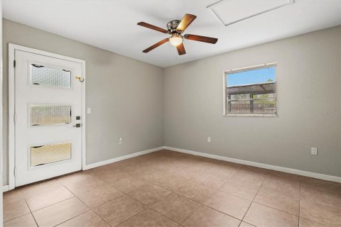 Villa ou maison à vendre à North Port, Floride: 3 chambres, 107.86 m2 № 2147905 - photo 30
