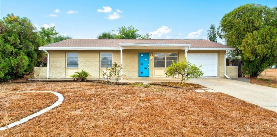 Villa ou maison à North Port, Floride 3 chambres, 107.86 m2 № 2147905