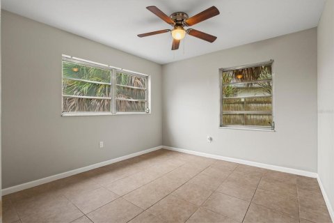 Villa ou maison à vendre à North Port, Floride: 3 chambres, 107.86 m2 № 2147905 - photo 27