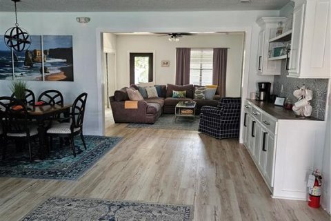 House in Saint Augustine, Florida 4 bedrooms, 153.75 sq.m. № 1918582 - photo 3