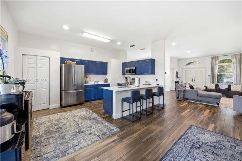 House in Homestead, Florida 4 bedrooms, 192.59 sq.m. № 2049705 - photo 13