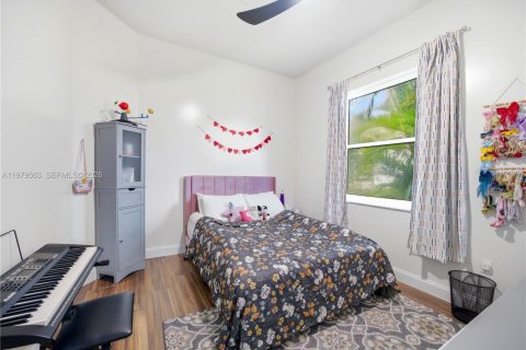 House in Homestead, Florida 4 bedrooms, 192.59 sq.m. № 2049705 - photo 30