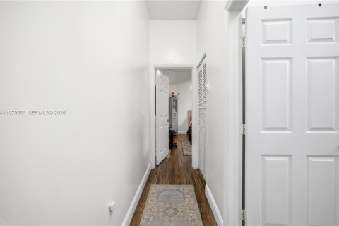 House in Homestead, Florida 4 bedrooms, 192.59 sq.m. № 2049705 - photo 27