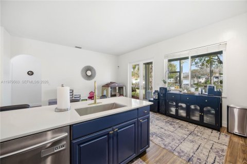 House in Homestead, Florida 4 bedrooms, 192.59 sq.m. № 2049705 - photo 16