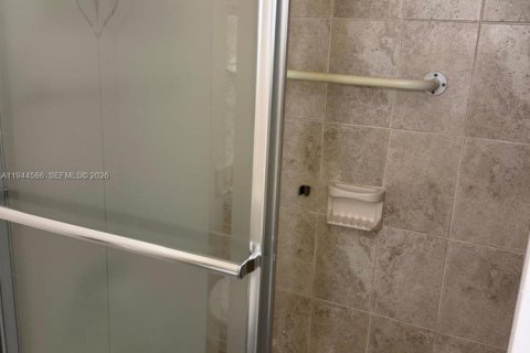 Copropriété à louer à Hallandale Beach, Floride: 1 chambre, 71.53 m2 № 2001089 - photo 11