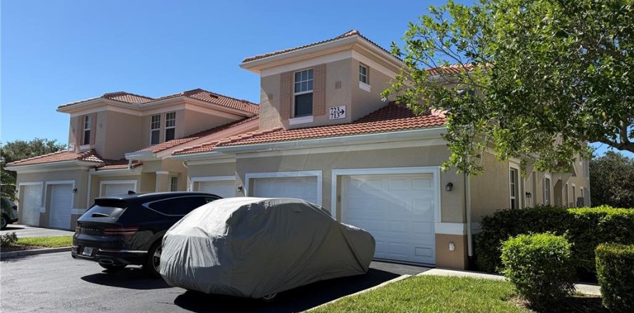 Condominio en Punta Gorda, Florida, 2 dormitorios  № 2430919
