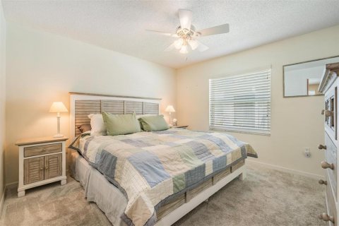 House in New Port Richey, Florida 3 bedrooms, 152.92 sq.m. № 1883967 - photo 16
