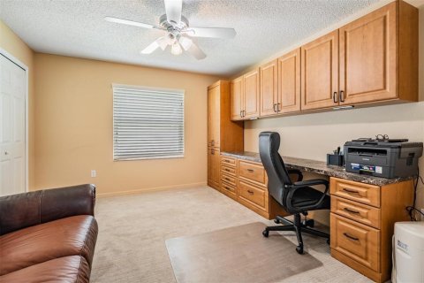 House in New Port Richey, Florida 3 bedrooms, 152.92 sq.m. № 1883967 - photo 18