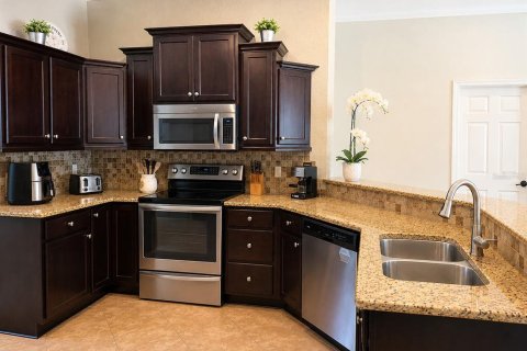 Casa en venta en Ocala, Florida, 4 dormitorios, 206.24 m2 № 2157174 - foto 3