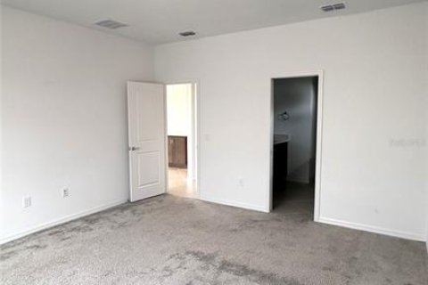 House in Lake Alfred, Florida 3 bedrooms, 210.42 sq.m. № 2345051 - photo 17