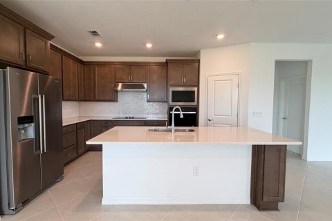 House in Lake Alfred, Florida 3 bedrooms, 210.42 sq.m. № 2345051 - photo 14