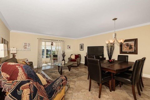Copropriété à vendre à Lauderhill, Floride: 1 chambre, 86.21 m2 № 2054699 - photo 12