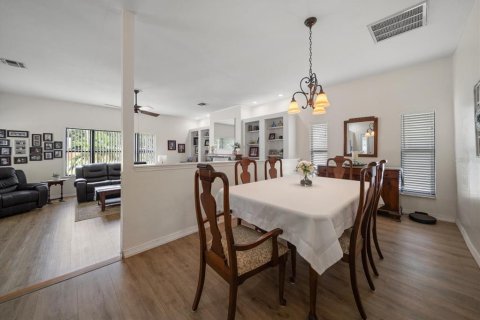 Propiedad comercial en venta en Saint Petersburg, Florida, 221.11 m2 № 1910510 - foto 14
