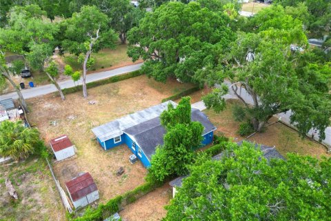 House in Seffner, Florida 3 bedrooms, 129.6 sq.m. № 2100435 - photo 5