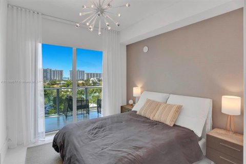 Condo in Sunny Isles Beach, Florida, 3 bedrooms  № 1830729 - photo 28